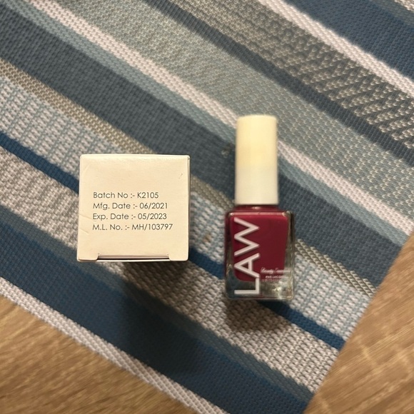LAW BEAUTY ESSENTIAL, color:2 PM WINE VEGAN NAIL POLISH - Picture 4 of 8